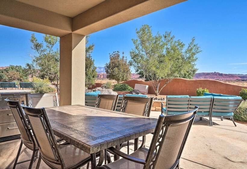 Utah Home W/ Pool & Hot Tub Access, Mtn Views!