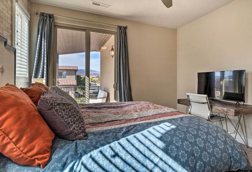 Utah Home W/ Pool & Hot Tub Access, Mtn Views!