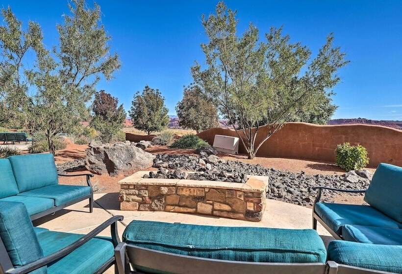 Utah Home W/ Pool & Hot Tub Access, Mtn Views!