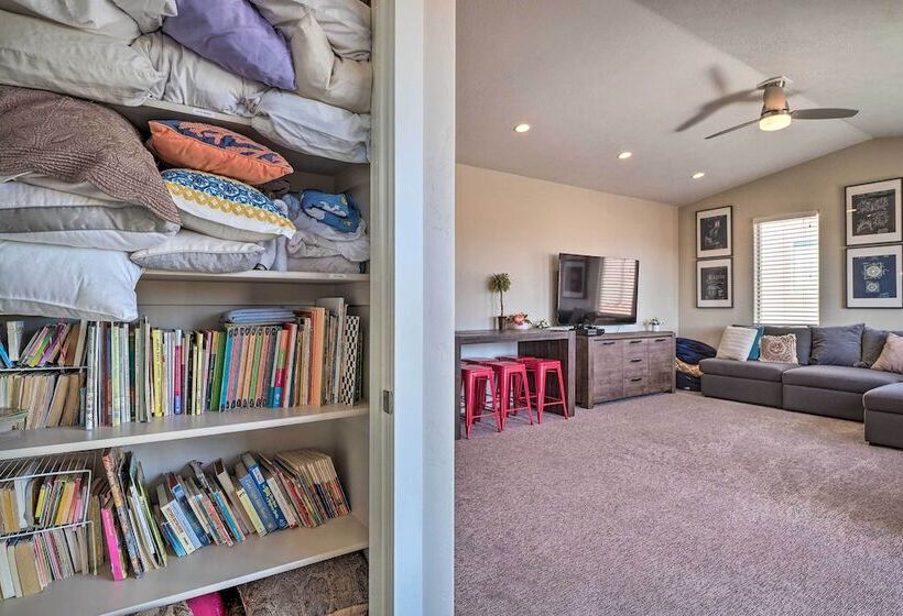 Utah Home W/ Pool & Hot Tub Access, Mtn Views!