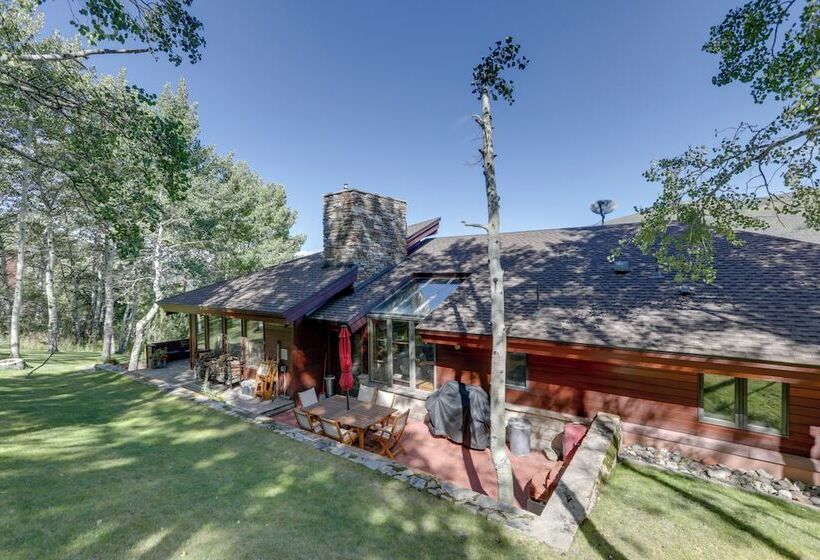Vail  Treehouse  + Hot Tub, Sauna & Mtn Views