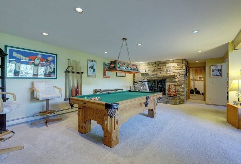 Vail  Treehouse  + Hot Tub, Sauna & Mtn Views