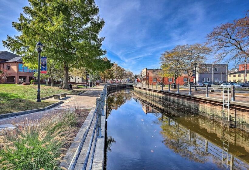 Vibrant Milford Home W/ Boat Dock & Patio!