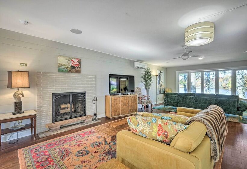 Vibrant Milford Home W/ Boat Dock & Patio!