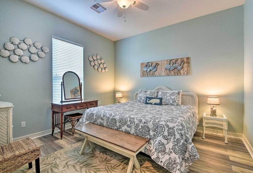 Oceanfront Freeport House W/ Private Beach!