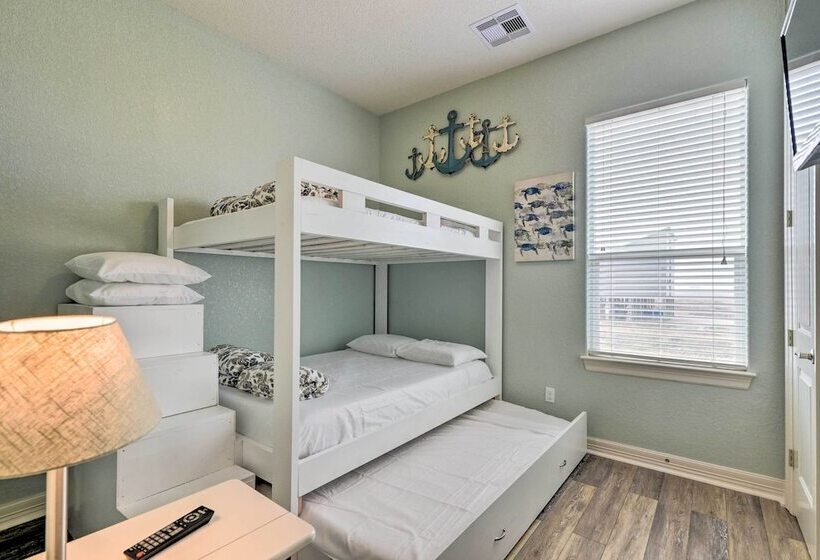 Oceanfront Freeport House W/ Private Beach!