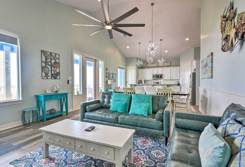 Oceanfront Freeport House W/ Private Beach!