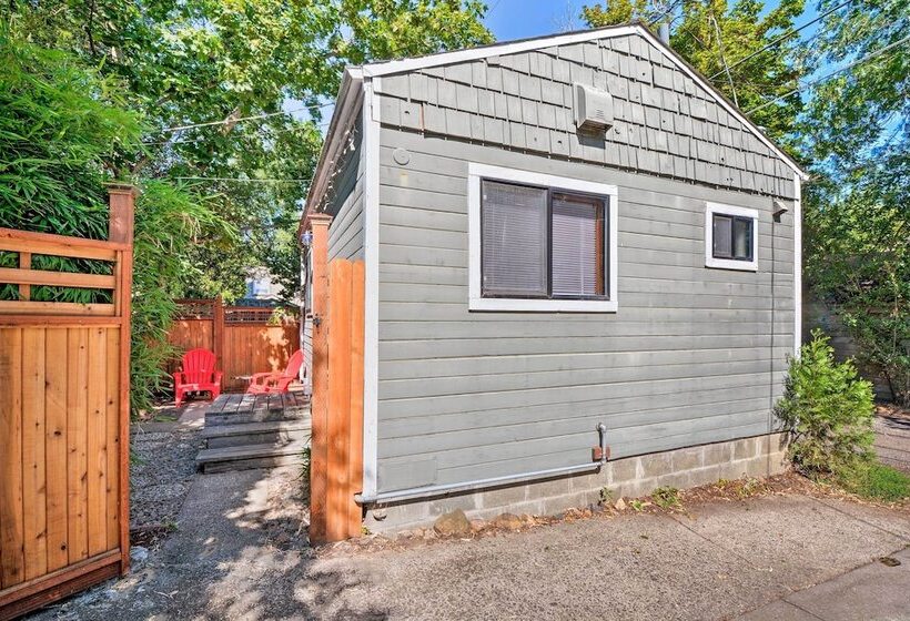 Warm & Inviting Ashland Cottage < Half Mile To Sou