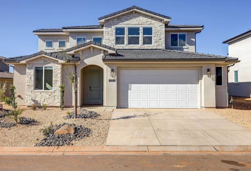 Washington Home W/ Mtn Views, Near Hiking!