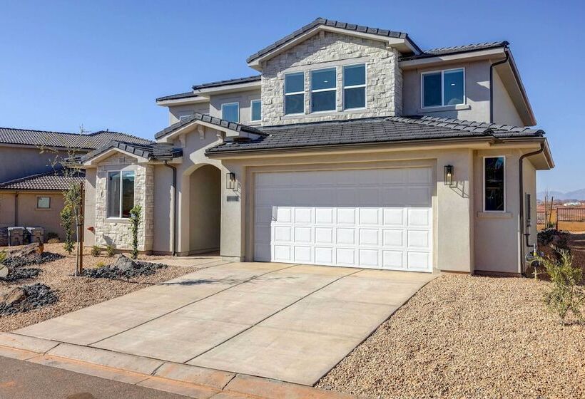 Washington Home W/ Mtn Views, Near Hiking!