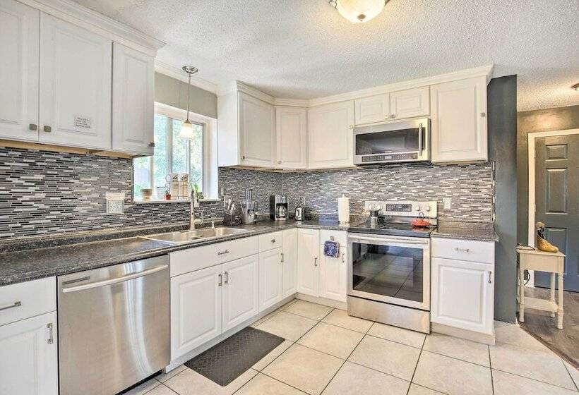 Waterbury Home: Playground & Porch Swing