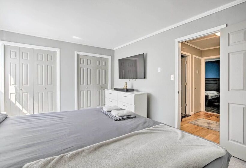 Waterbury Home: Playground & Porch Swing