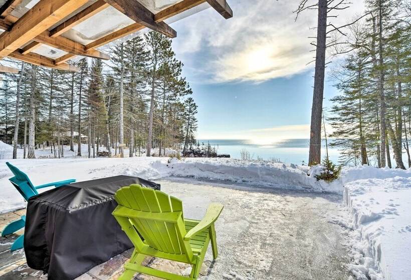 Waterfront Cabin On Lake Superior W/ Fire Pit