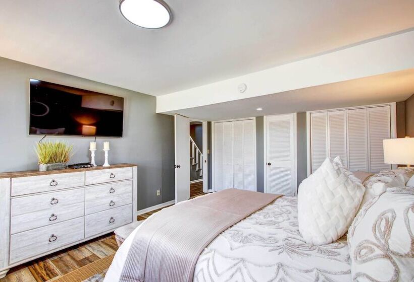 Waterfront Florence Home W/ Private Dock!