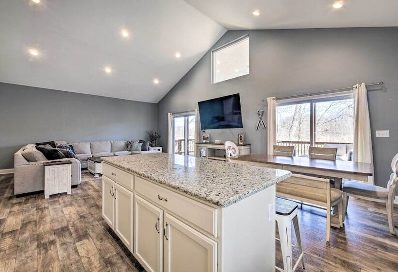 Waterfront Home On Lake Milton: Dock, Hot Tub