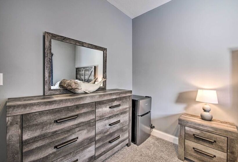 Waterfront Home On Lake Milton: Dock, Hot Tub