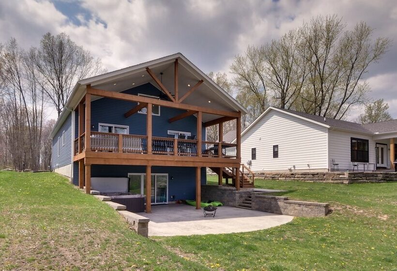 Waterfront Home On Lake Milton: Dock, Hot Tub