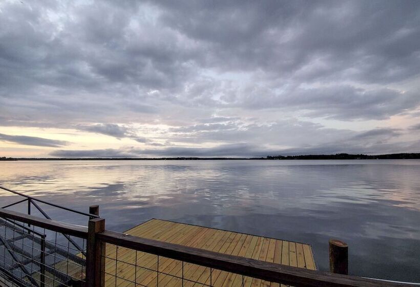 Waterfront House On Toledo Bend W/ Private Dock!