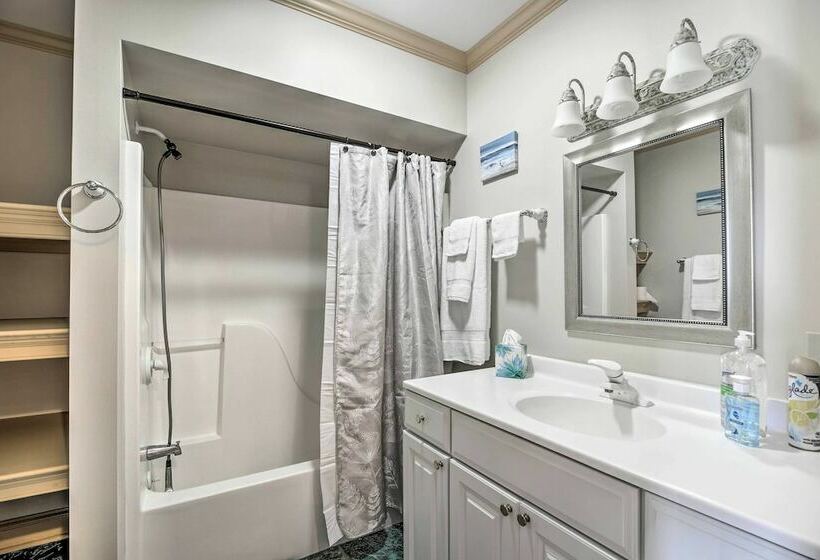 Waterfront Lake Champlain Home W/ Fire Pit!