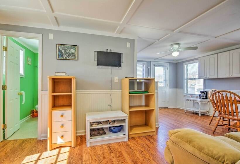 Waterfront Lake Of The Ozarks Cabin W/ Boat Dock!