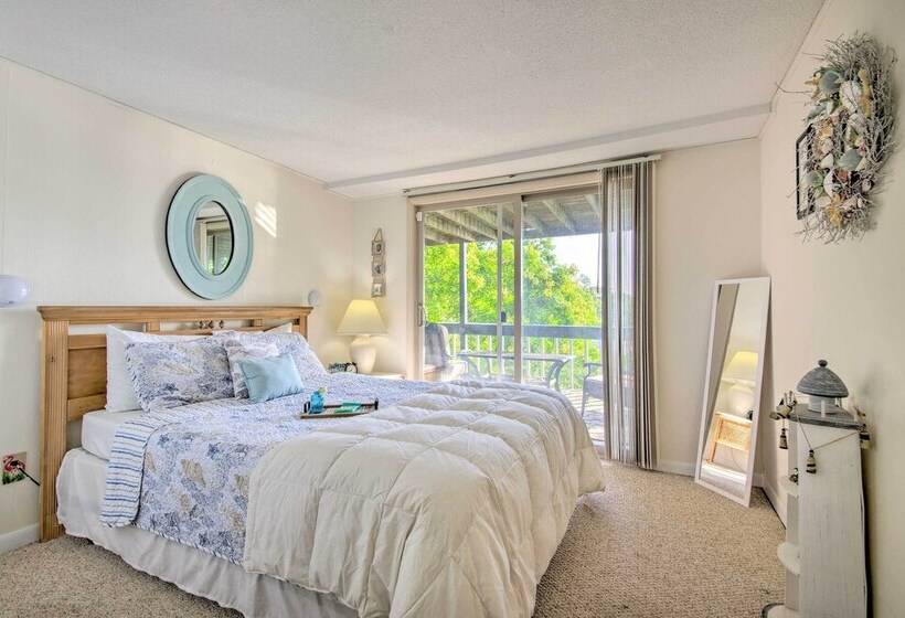 Waterfront Lake Ozark Home W/ Deck & Grill!