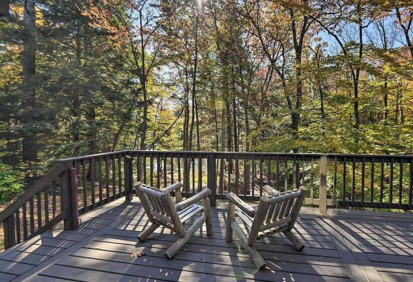 Waterfront Lakes Region Home On Private Cove!