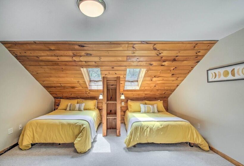 Waterfront Lakes Region Home On Private Cove!