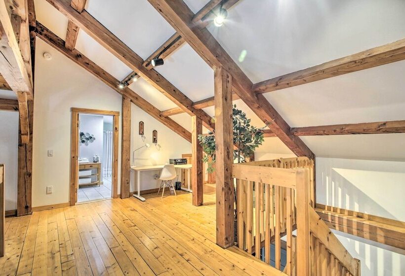 Waterfront Lakes Region Home On Private Cove!