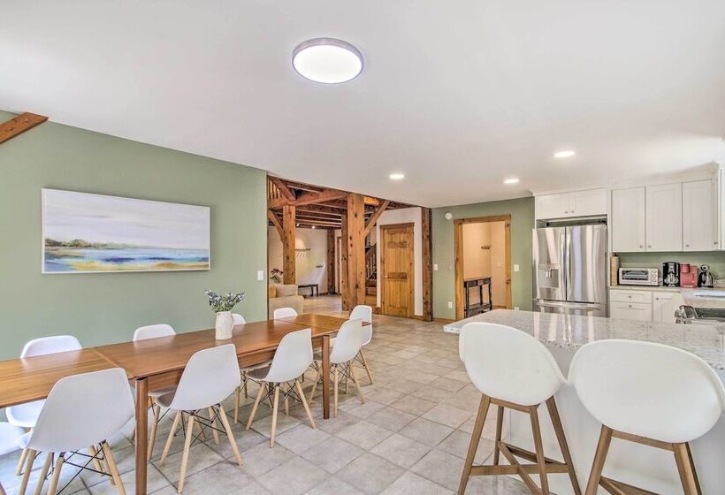 Waterfront Lakes Region Home On Private Cove!