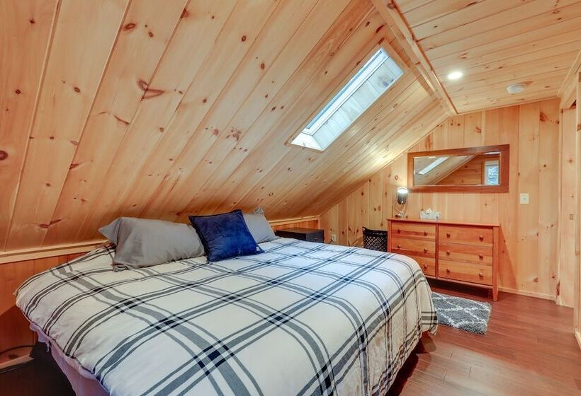 Waterfront Newbury Retreat W/ Grill & Dock!