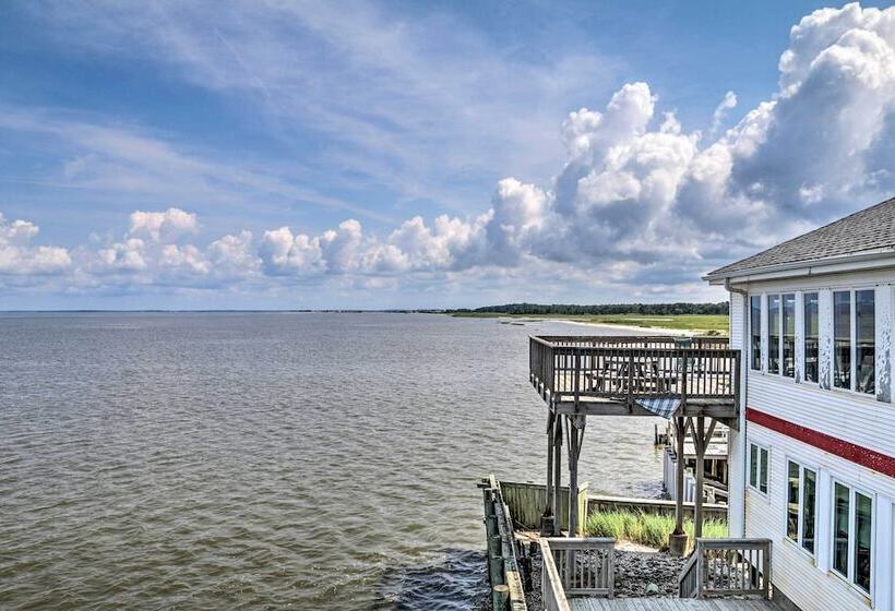 Waterfront Sanctuary W/ Panoramic Bay Views!