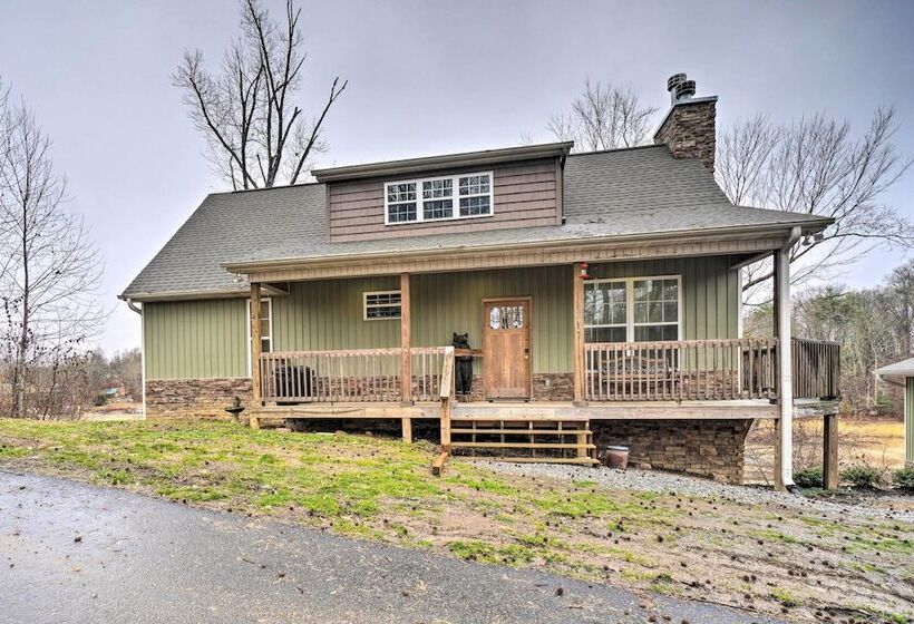 Sevierville Cabin W/ Lake Views & Wraparound Porch