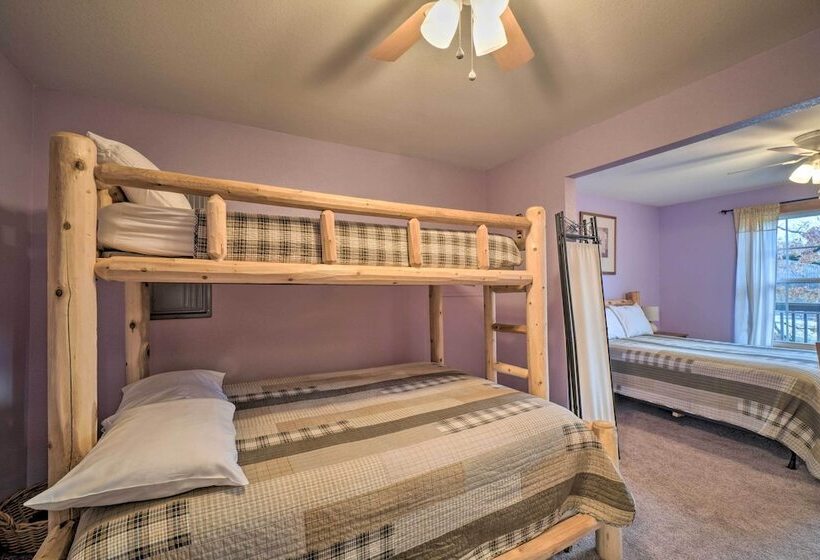 Sevierville Cabin W/ Lake Views & Wraparound Porch