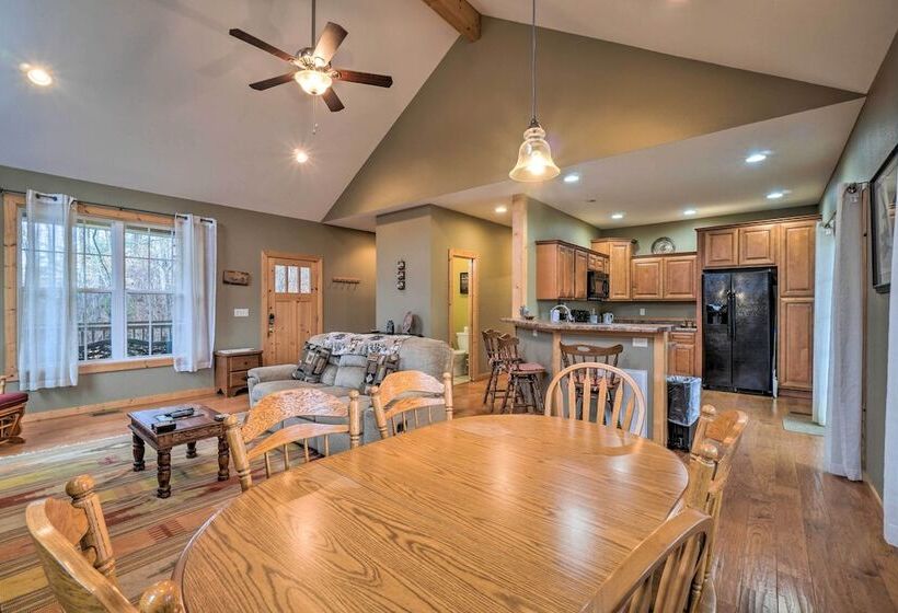 Sevierville Cabin W/ Lake Views & Wraparound Porch