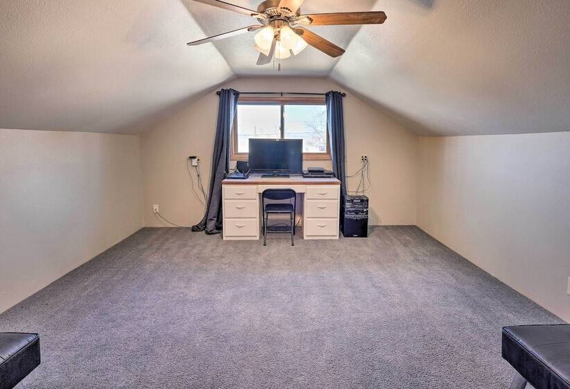 Welcoming Cañon City Abode   Walk To River!