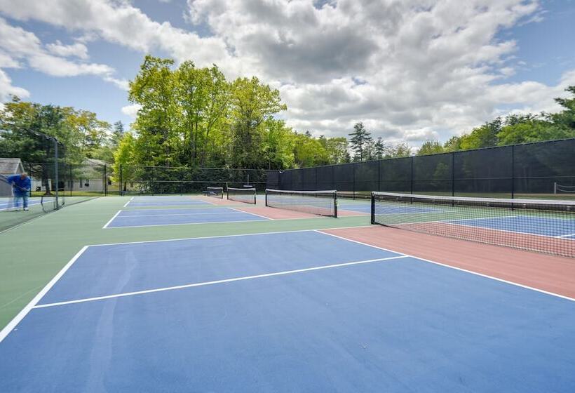 Cozy Wells Cottage W/ Pool Access: 1 Mi To Beach!