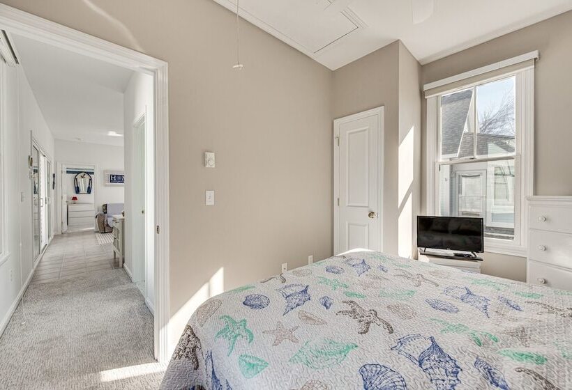 Cozy Wells Cottage W/ Pool Access: 1 Mi To Beach!