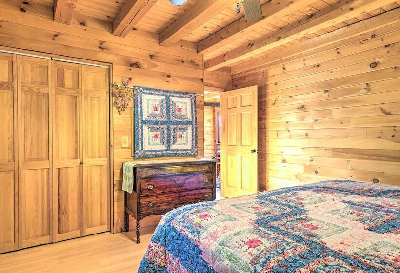 West Danville Cabin: Day Trip To Stowe Mtn!