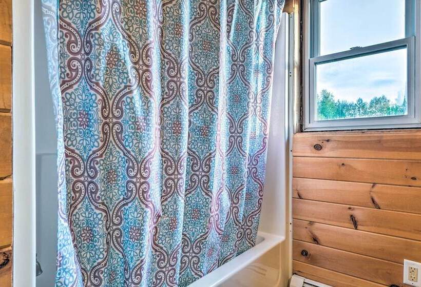 West Danville Cabin: Day Trip To Stowe Mtn!