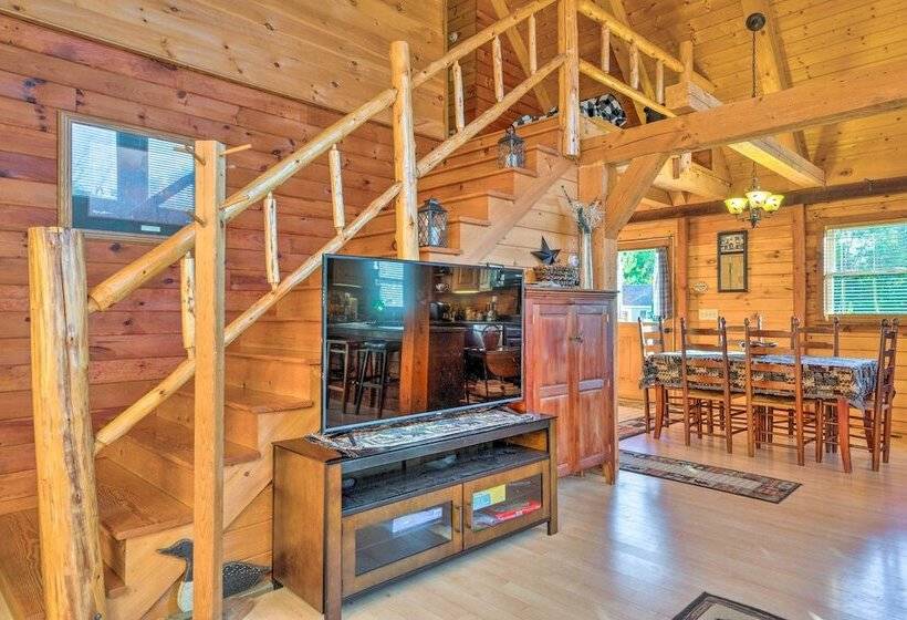 West Danville Cabin: Day Trip To Stowe Mtn!