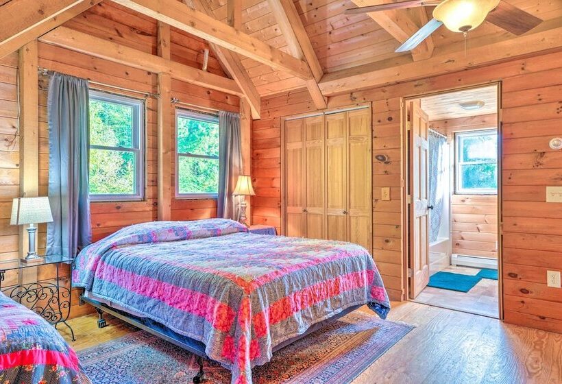 West Danville Cabin: Day Trip To Stowe Mtn!