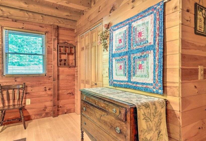 West Danville Cabin: Day Trip To Stowe Mtn!