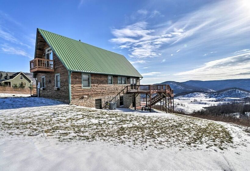West Virginia Cabin Near Snowshoe Mountain Resort