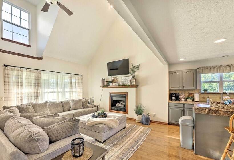 Williamstown Gem W/ Private Pool & Hot Tub!