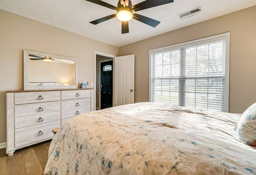 Wilmington Home ~ 7 Mi To Wrightsville Beach!