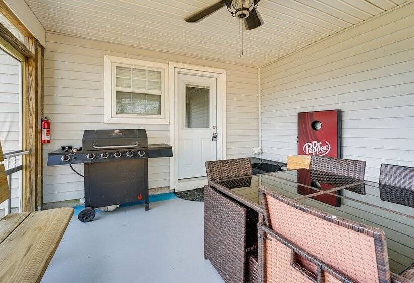 Wilmington Home ~ 7 Mi To Wrightsville Beach!