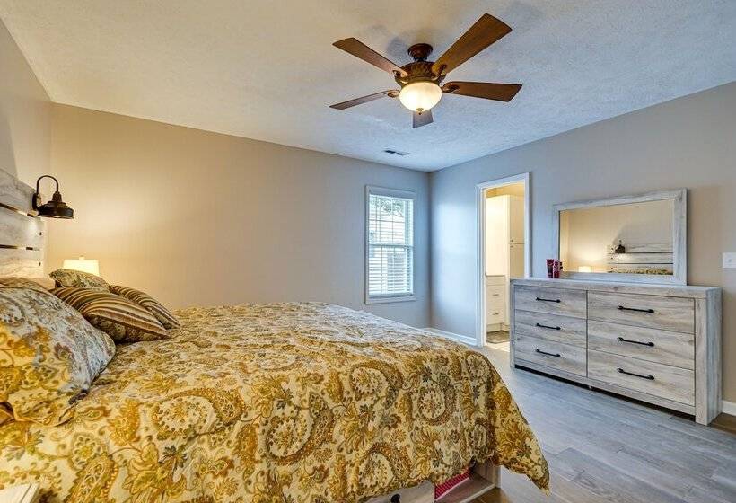 Wilmington Home ~ 7 Mi To Wrightsville Beach!