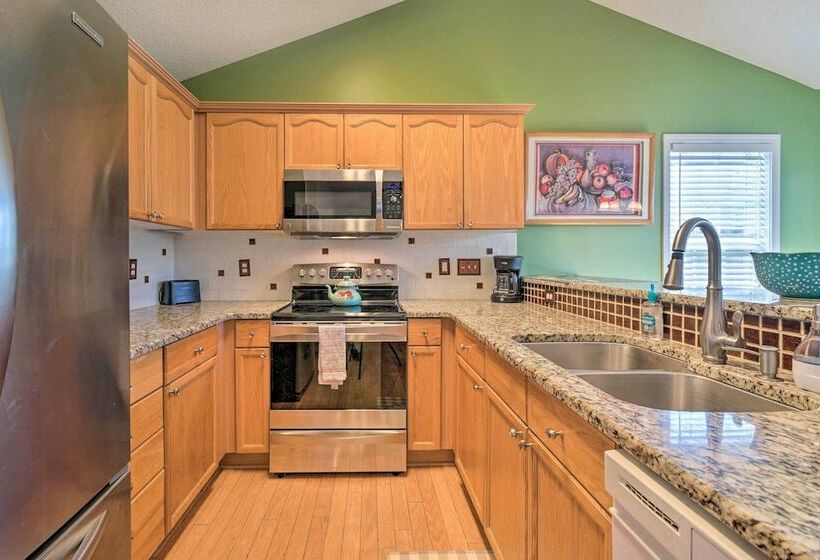 Wilmington Vacation Home Near Beaches!