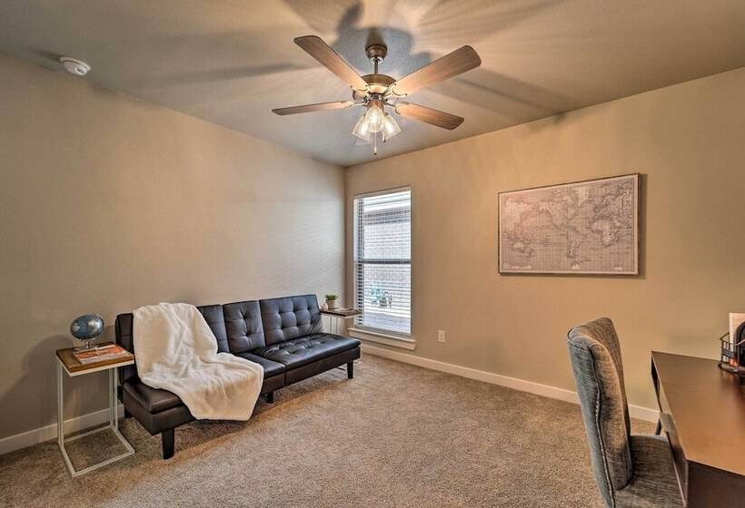 Wolfforth Home W/ Yard ~ 14 Mi To Lubbock