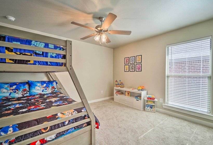 Wolfforth Home W/ Yard ~ 14 Mi To Lubbock